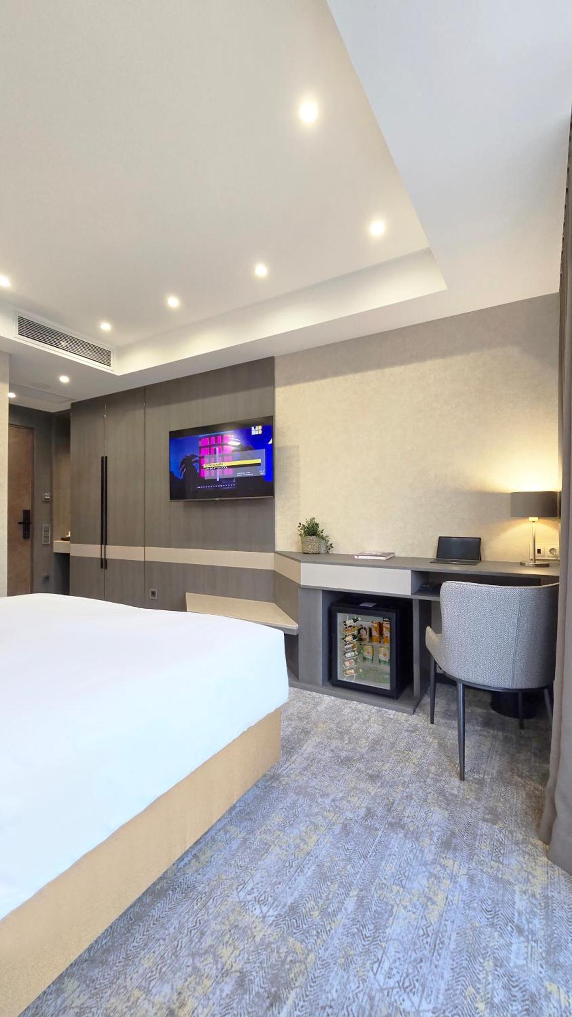 Griffin Hotel Tbilisi Zewnętrze zdjęcie